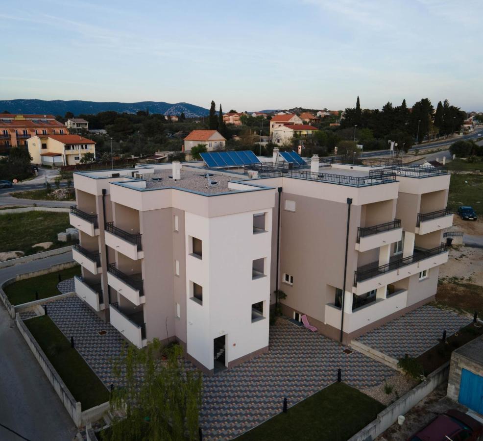 Apartmani Dalmacija ドラゲ エクステリア 写真