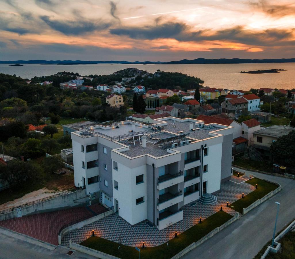 Apartmani Dalmacija ドラゲ エクステリア 写真