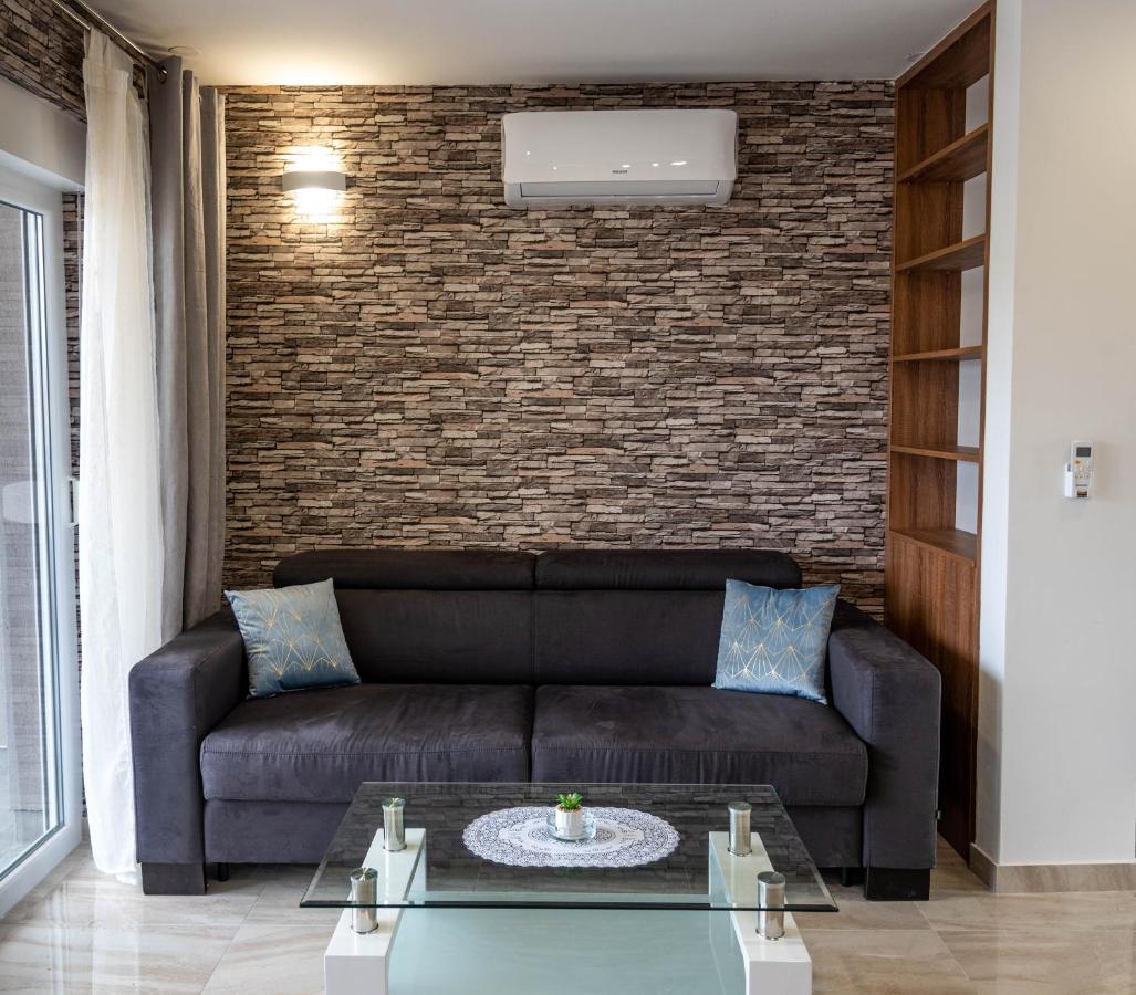 Apartmani Dalmacija ドラゲ エクステリア 写真
