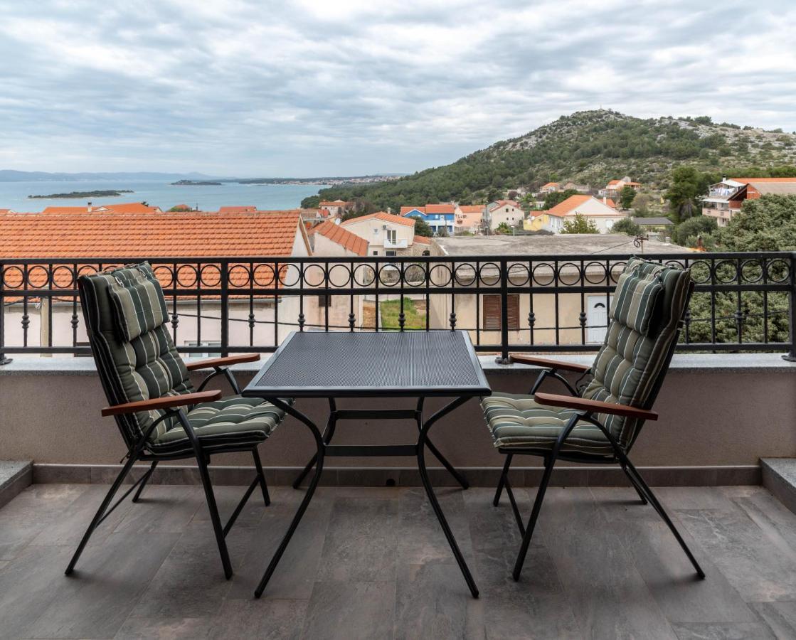 Apartmani Dalmacija ドラゲ エクステリア 写真