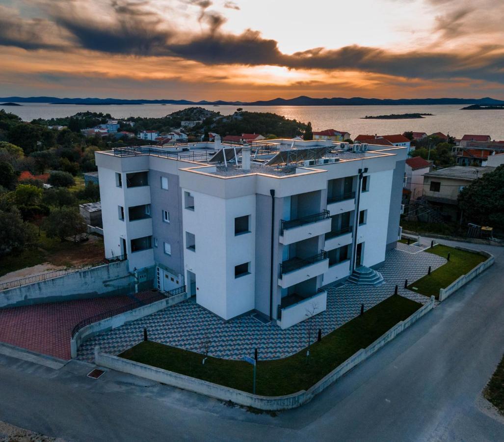 Apartmani Dalmacija ドラゲ エクステリア 写真