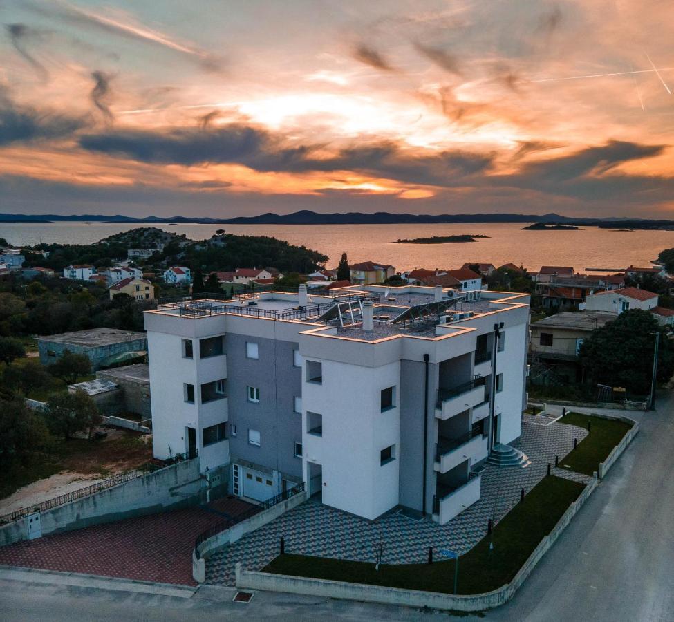 Apartmani Dalmacija ドラゲ エクステリア 写真