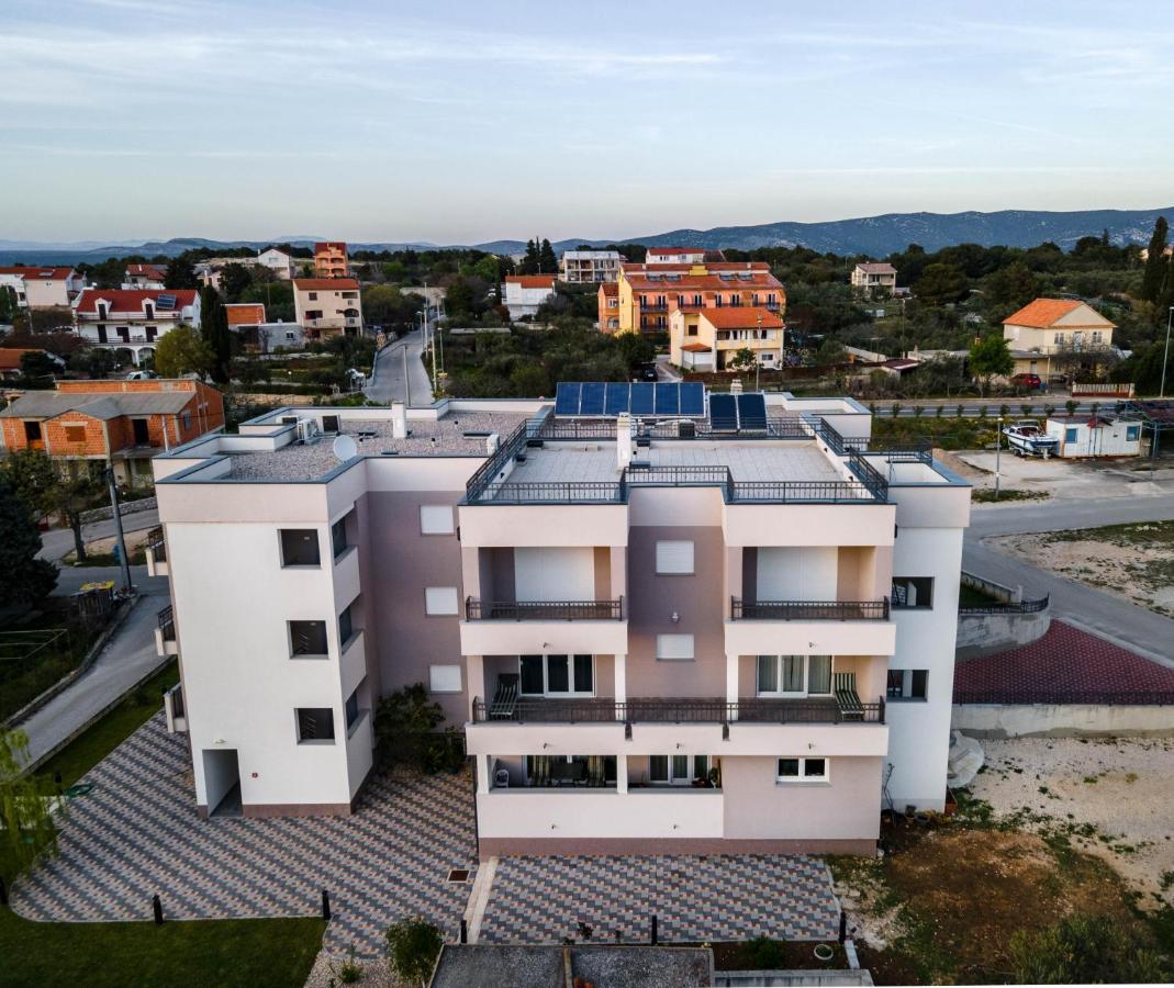 Apartmani Dalmacija ドラゲ エクステリア 写真