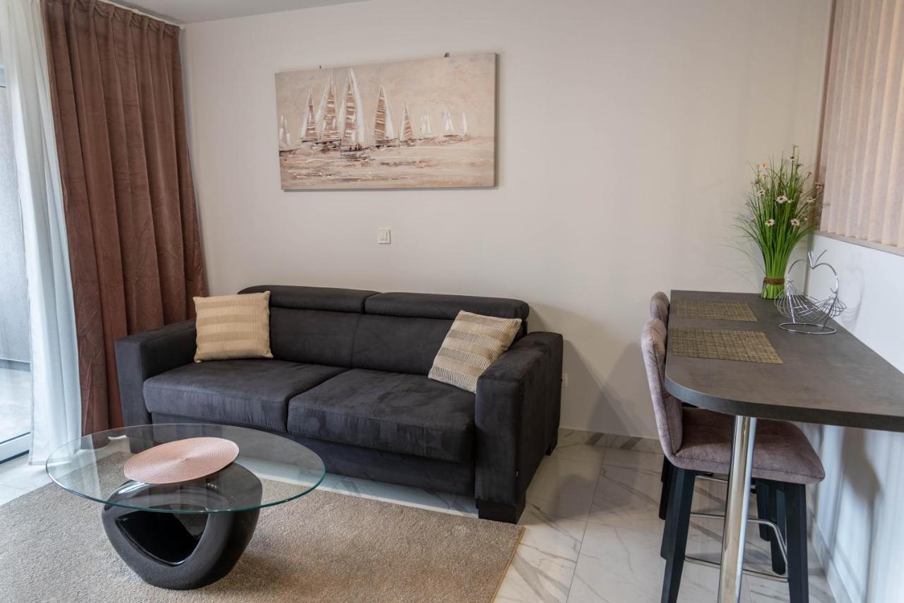 Apartmani Dalmacija ドラゲ エクステリア 写真