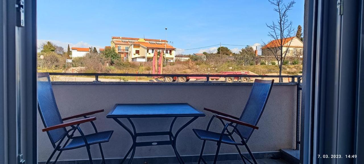 Apartmani Dalmacija ドラゲ エクステリア 写真